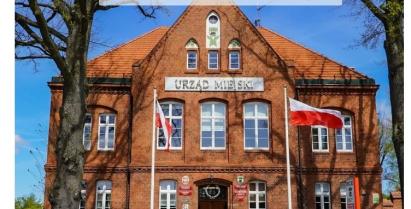 na zdjęciu budynek Urzędu Miejskiego w Barwicach