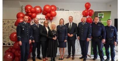 Szkolenie służb pomocowych z udziałem sędzi Anny Marii Wesołowskiej w Dworze Pomorskim w Luboradzy