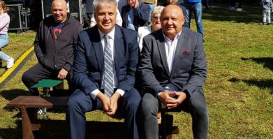 na zdjęciu Z-ca Burmistrza Barwic Rober Zborowski i poseł Piotr Zientarski