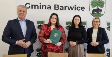 Podpisanie umów z NGO