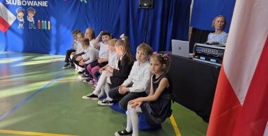 Ślubowanie kl. I i Dzień Edukacji Narodowej w Starym Chwalimiu