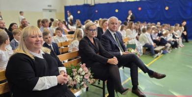 Ślubowanie kl. I i Dzień Edukacji Narodowej w Starym Chwalimiu