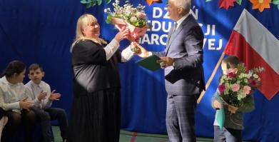 Ślubowanie kl. I i Dzień Edukacji Narodowej w Starym Chwalimiu
