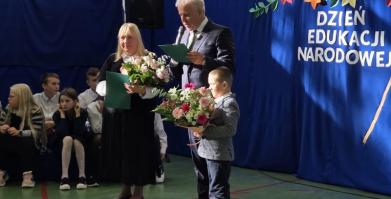 Ślubowanie kl. I i Dzień Edukacji Narodowej w Starym Chwalimiu