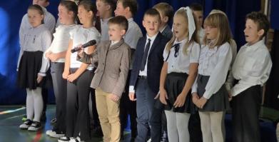 Ślubowanie kl. I i Dzień Edukacji Narodowej w Starym Chwalimiu