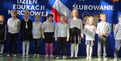 Ślubowanie kl. I i Dzień Edukacji Narodowej w Starym Chwalimiu