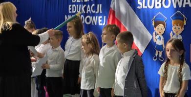 Ślubowanie kl. I i Dzień Edukacji Narodowej w Starym Chwalimiu
