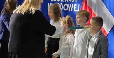 Ślubowanie kl. I i Dzień Edukacji Narodowej w Starym Chwalimiu