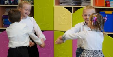 Pasowanie przedszkolaków w Szkole Podstawowej w Starym Chwalimiu