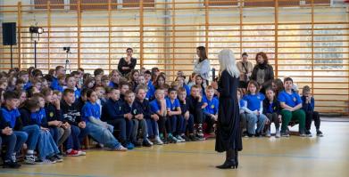 Spotkanie z sędzią Anną Marią Wesołowską w Barwicach i Starym Chwalimiu