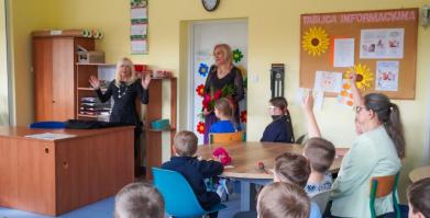 Spotkanie z sędzią Anną Marią Wesołowską w Barwicach i Starym Chwalimiu