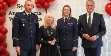 Szkolenie służb pomocowych z udziałem sędzi Anny Marii Wesołowskiej w Dworze Pomorskim w Luboradzy