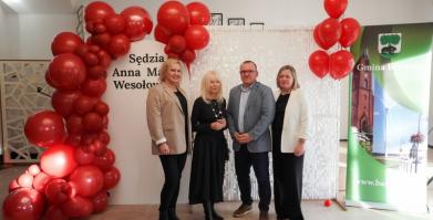 Szkolenie służb pomocowych z udziałem sędzi Anny Marii Wesołowskiej w Dworze Pomorskim w Luboradzy