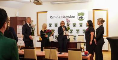 Szkolenie służb pomocowych z udziałem sędzi Anny Marii Wesołowskiej w Dworze Pomorskim w Luboradzy