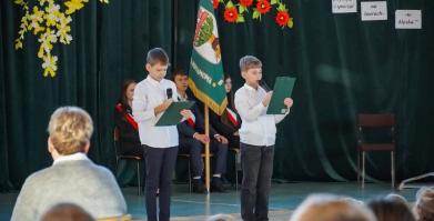 Uroczyste obchody 107. rocznicy odzyskania niepodległości w szkołach