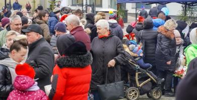 Kiermasz Świąteczny i V Konwój Strażacki w Barwicach – wyjątkowy 6 grudnia 2025r.