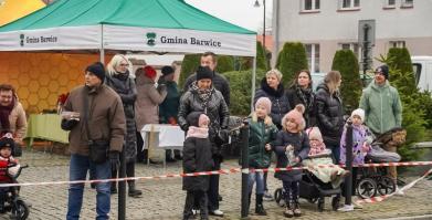 Kiermasz Świąteczny i V Konwój Strażacki w Barwicach – wyjątkowy 6 grudnia 2025r.