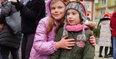 Kiermasz Świąteczny i V Konwój Strażacki w Barwicach – wyjątkowy 6 grudnia 2025r.