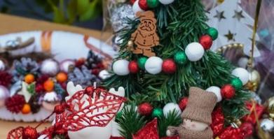 Kiermasz Świąteczny i V Konwój Strażacki w Barwicach – wyjątkowy 6 grudnia 2025r.