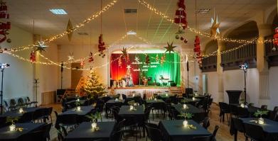 Świąteczny koncert w Sali Miejskiej w Barwicach - 7 grudnia 2025r.