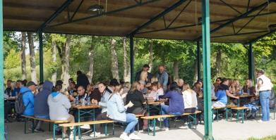 Barwne Barwice – edukacja, bioróżnorodność i ochrona zapylaczy