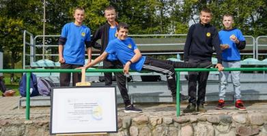 Barwne Barwice – edukacja, bioróżnorodność i ochrona zapylaczy