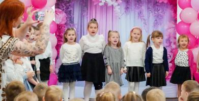 Dzień Edukacji Narodowej w Przedszkolu „Bajkowa Kraina” w Barwicach