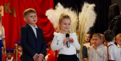 Ślubowanie przedszkolaków w Niepublicznym Przedszkolu Angielsko-Polskim Happy Land w Barwicach
