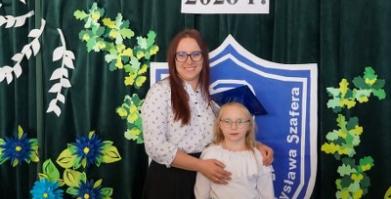 Ślubowanie uczniów klas pierwszych w Szkole Podstawowej w Barwicach